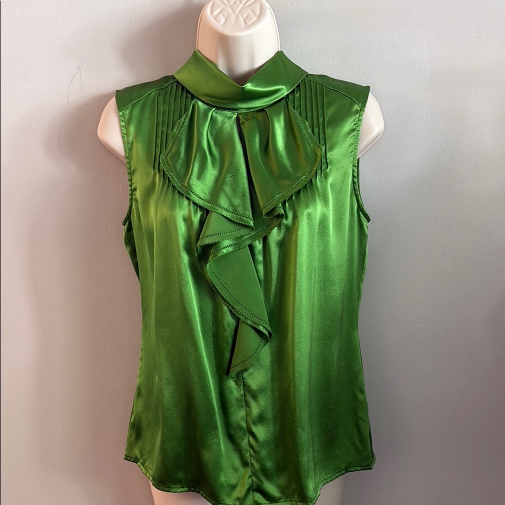Magaschoni Sleeveless Green Silk Ruffle Neck Top Keyhole opening 100% silk 4